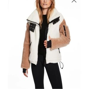 SAM. SHERPA DENVER size Large